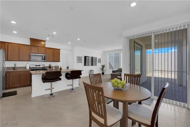 $413,989 | 10151 Carmine Clay Drive, Las Vegas, NV 89143