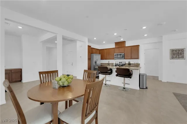 $413,989 | 10151 Carmine Clay Drive, Las Vegas, NV 89143