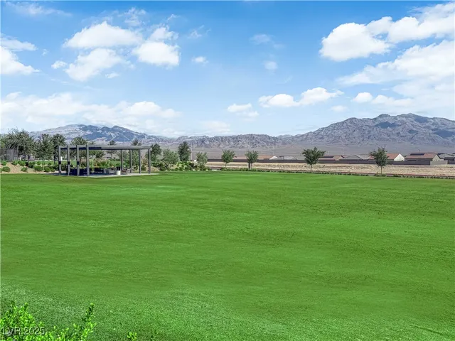 $413,989 | 10151 Carmine Clay Drive, Las Vegas, NV 89143