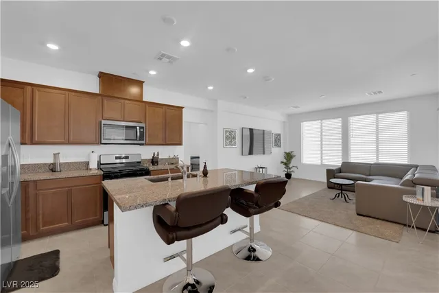 $413,989 | 10151 Carmine Clay Drive, Las Vegas, NV 89143