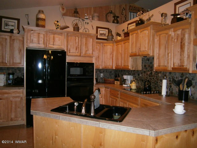 7035 Kings High Road Show Low, AZ 85901 - Photo 3 of 38 Gallery Image 3
