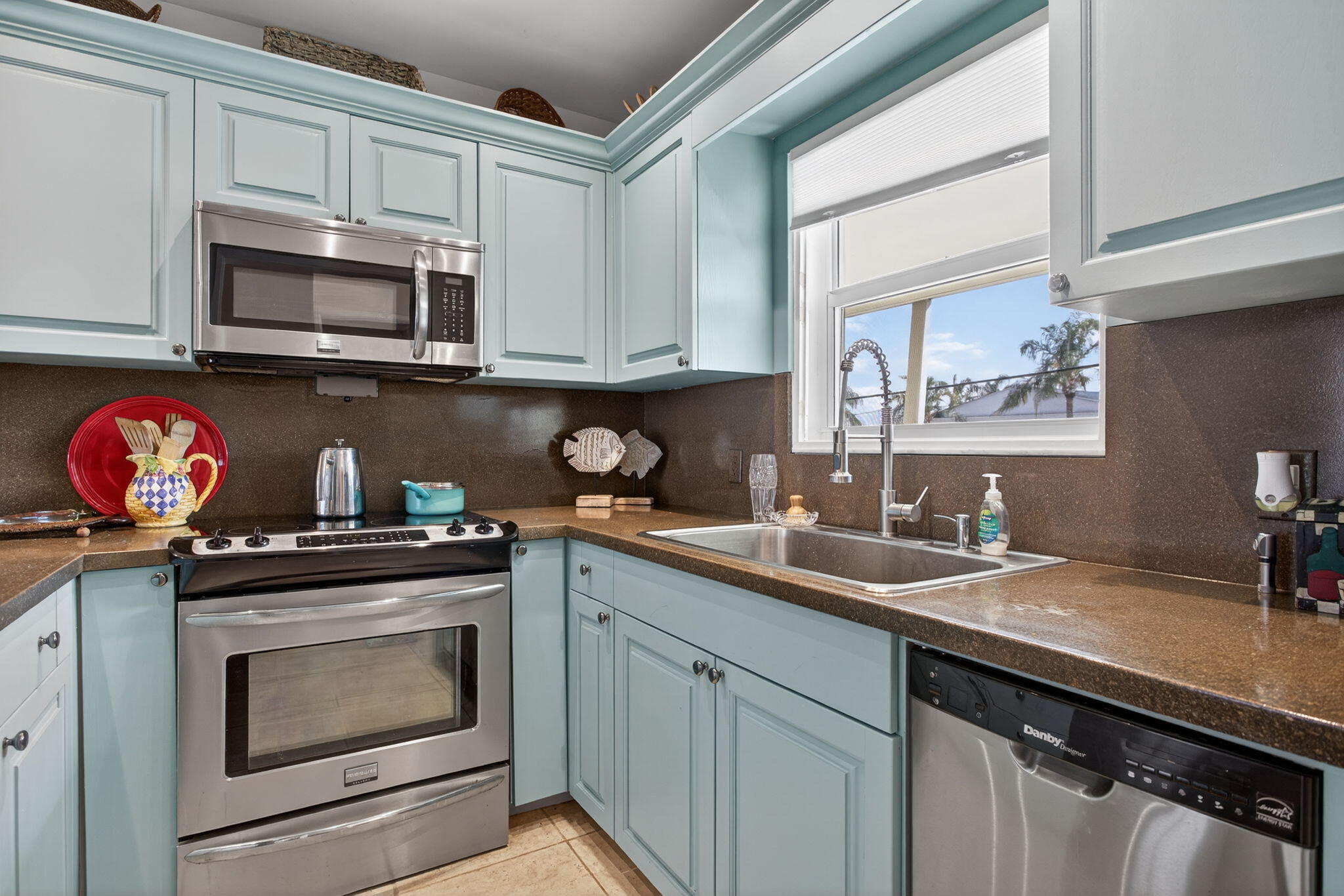 2311 Northeast 36th Street, Unit 2A Lighthouse Point, FL 33064 - Photo 7 of 35 6-web-or-mls-2311-7931