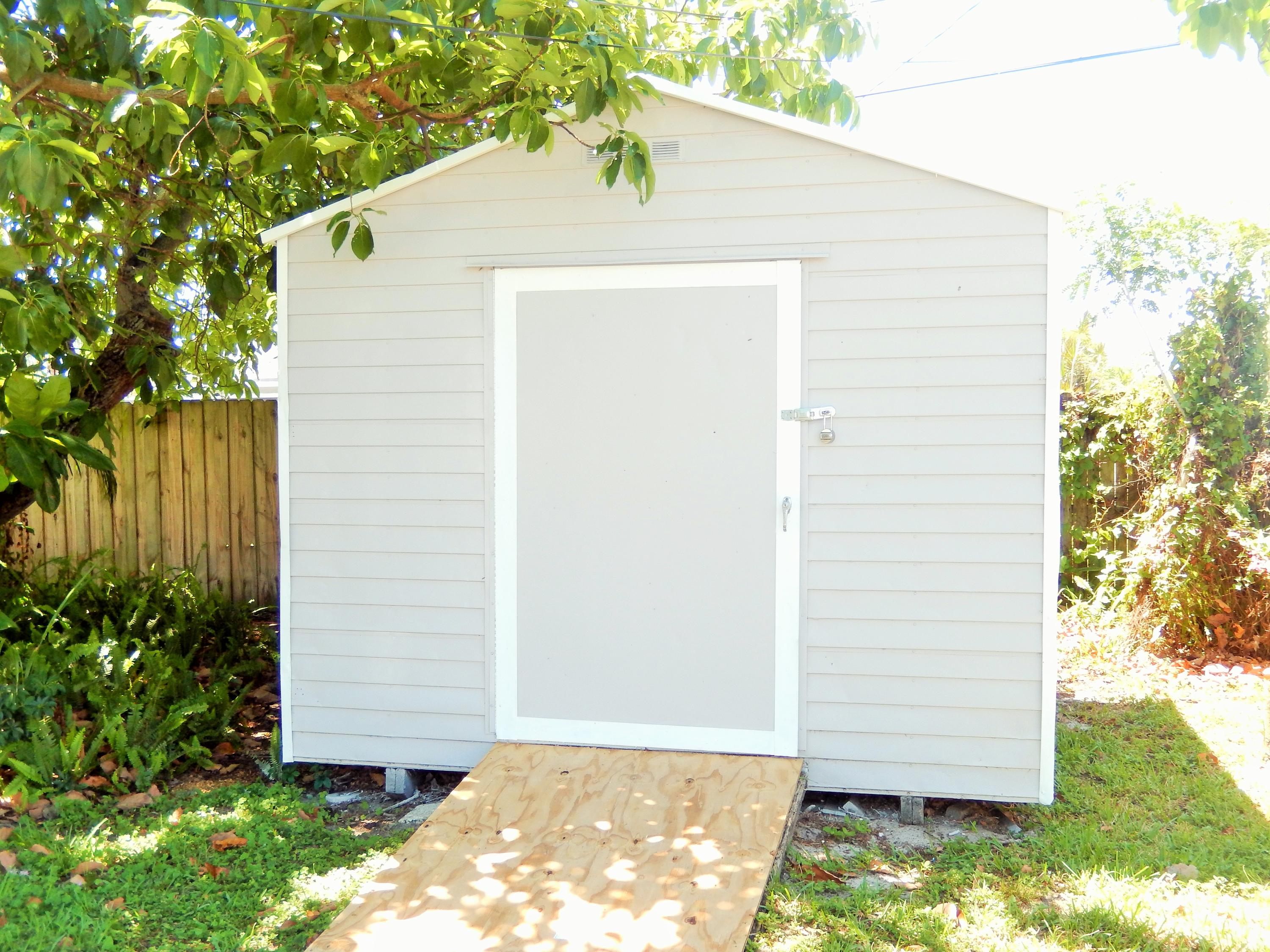313 Pinehurst Road Palm Springs, FL 33461 - Photo 24 of 24 shed