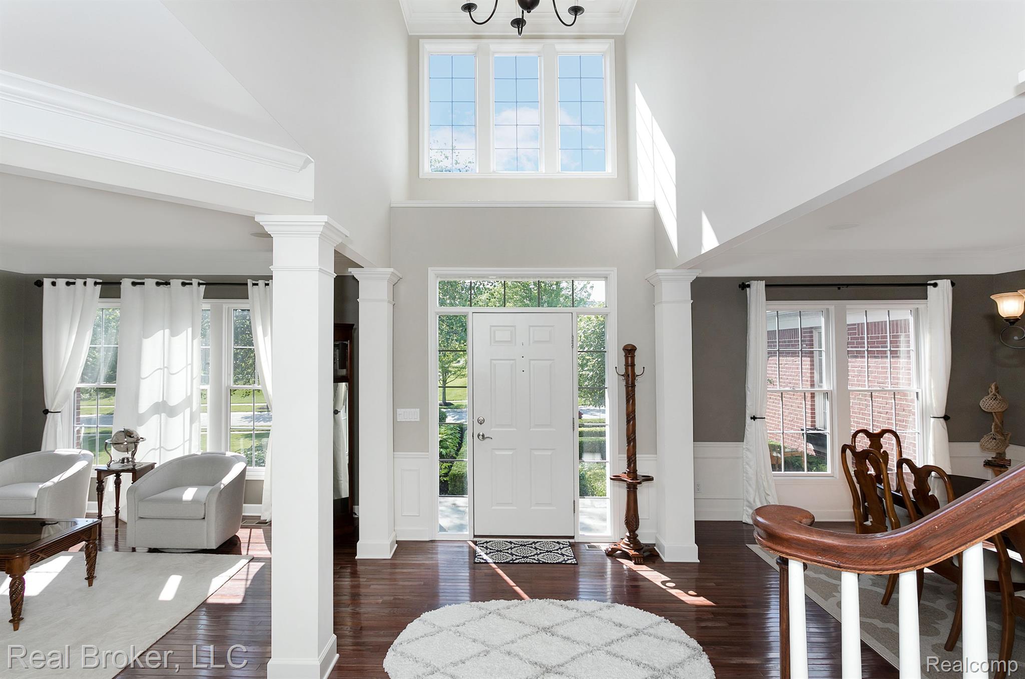 2318 Andover Boulevard Rochester, MI 48306 - Photo 5 of 74 Gallery Image 5