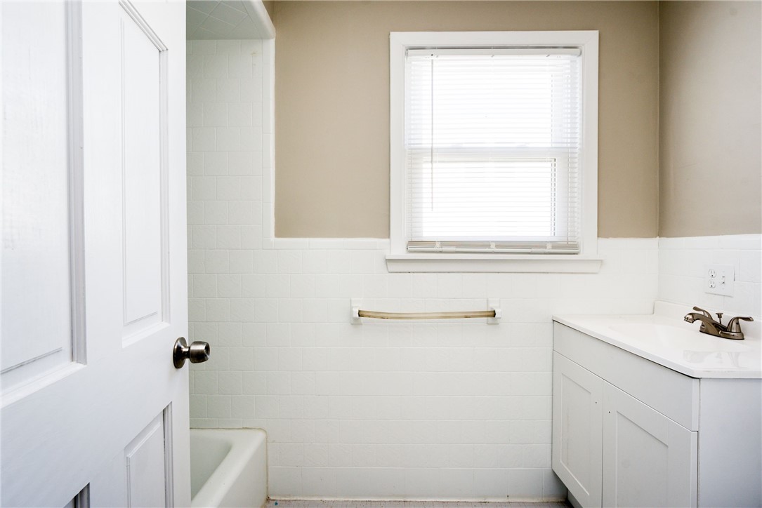 20 Jones Street Providence, RI 02903 - Photo 23 of 36