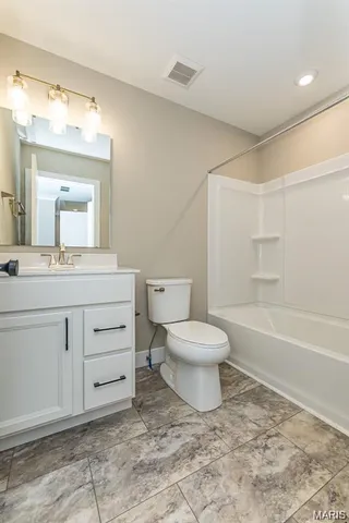 $580,900 | 8927 East Gtwy Heights, Richmond Heights, MO 63144