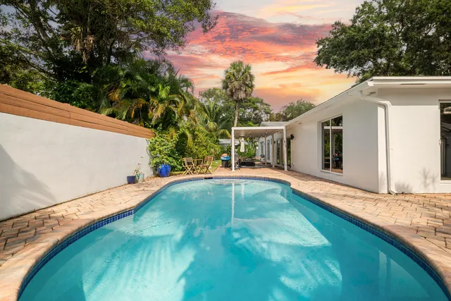 $6,000 | 2421 Southwest 29th Way, Fort Lauderdale, FL 33312
