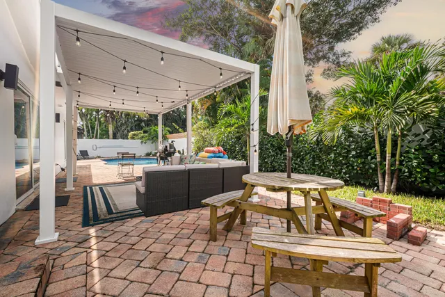 $6,000 | 2421 Southwest 29th Way, Fort Lauderdale, FL 33312