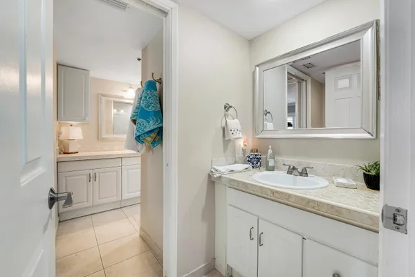 $2,200 | 275 Palm Avenue, Unit A406, Jupiter, FL 33477