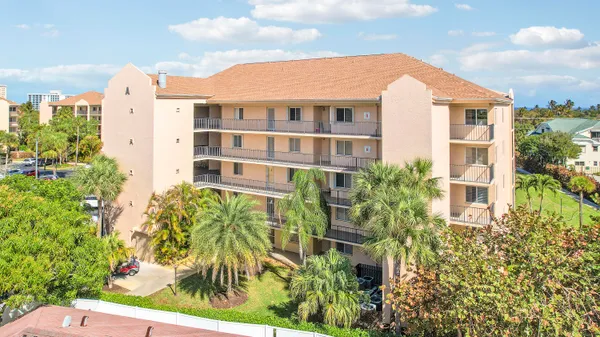 $2,200 | 275 Palm Avenue, Unit A406, Jupiter, FL 33477