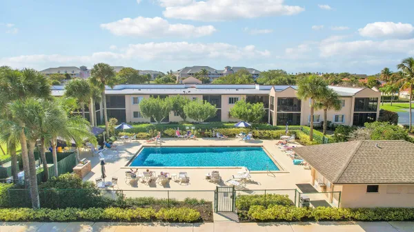 $2,200 | 275 Palm Avenue, Unit A406, Jupiter, FL 33477