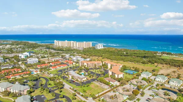 $2,200 | 275 Palm Avenue, Unit A406, Jupiter, FL 33477