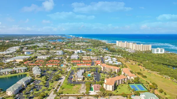 $2,200 | 275 Palm Avenue, Unit A406, Jupiter, FL 33477