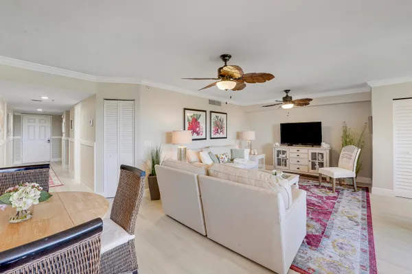 $2,200 | 275 Palm Avenue, Unit A406, Jupiter, FL 33477