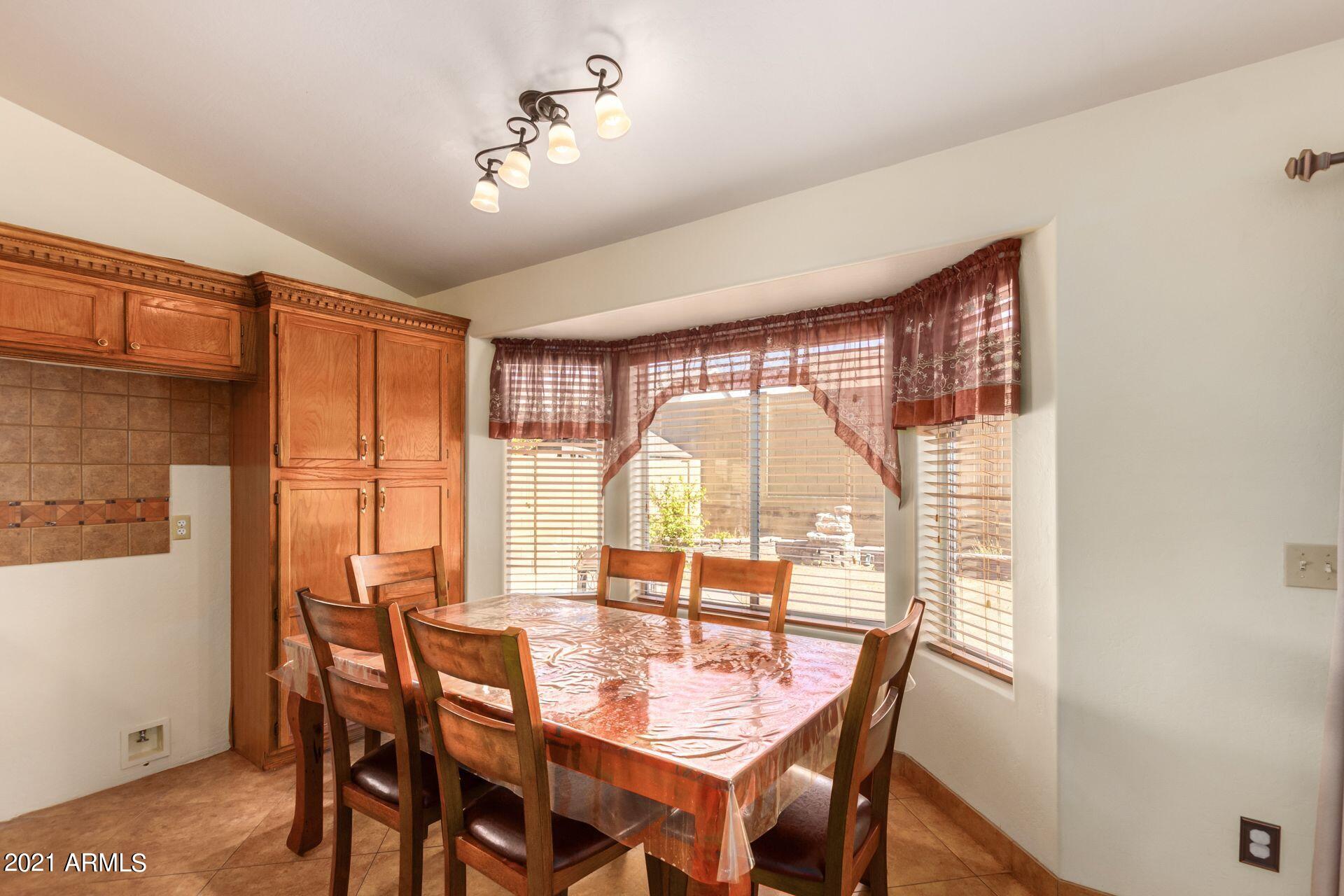 1631 East Vineyard Road Phoenix, AZ 85042 - Photo 15 of 32 EAT IN KITCHEN