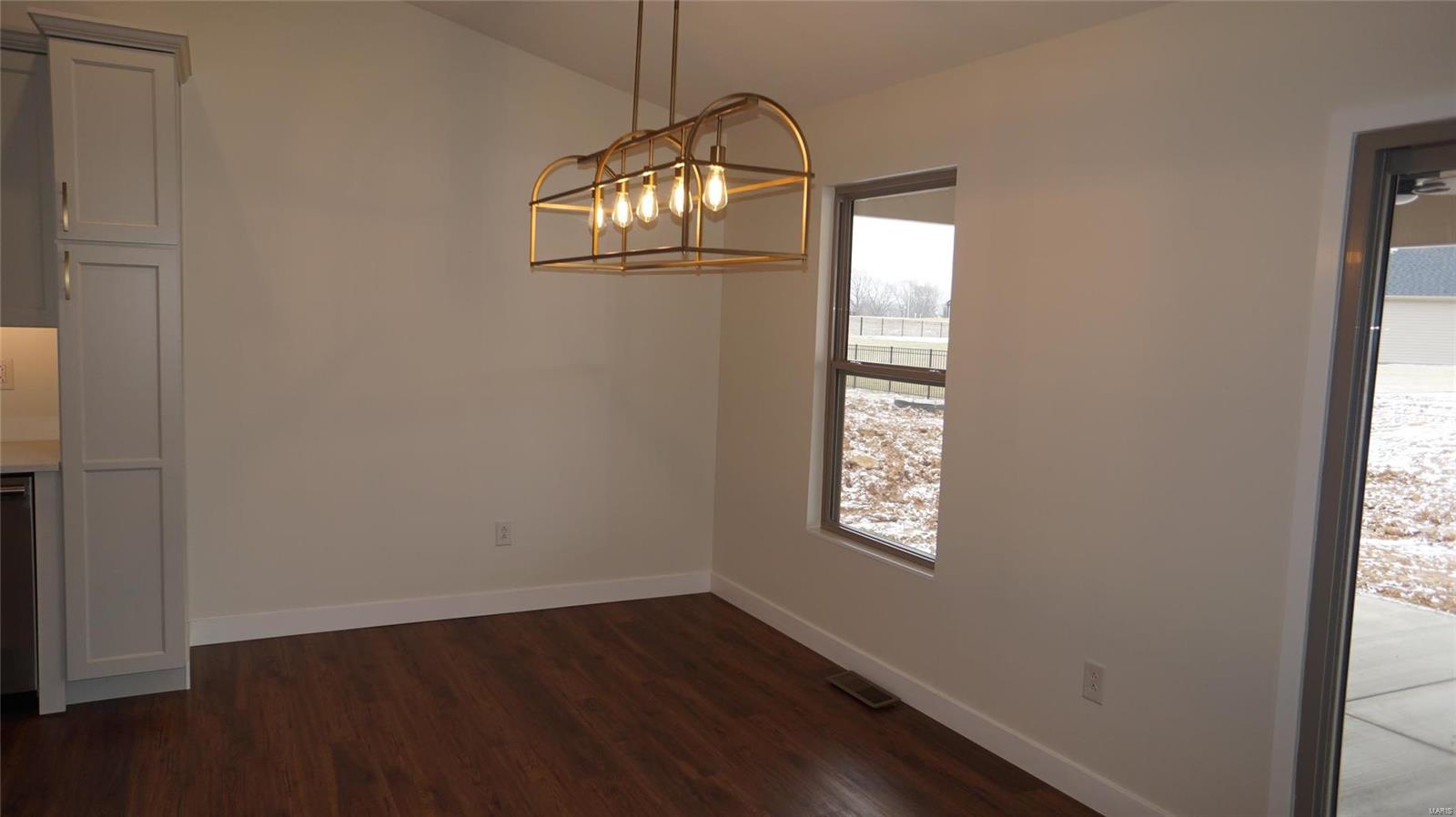 312 Quentin Court Waterloo, IL 62298 - Photo 13 of 38 Gallery Image 13