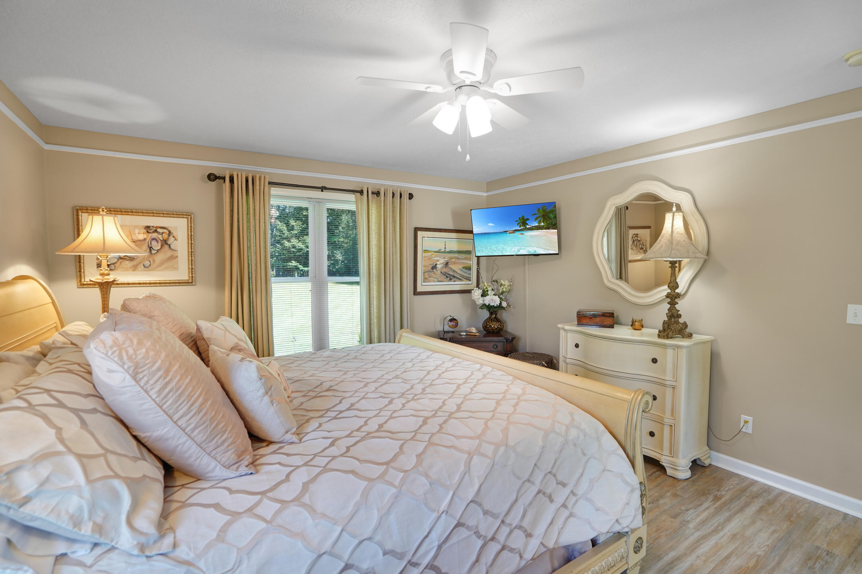 203 Indian Ridge Drive Moneta, VA 24121 - Photo 14 of 67 Primary Bedroom #1