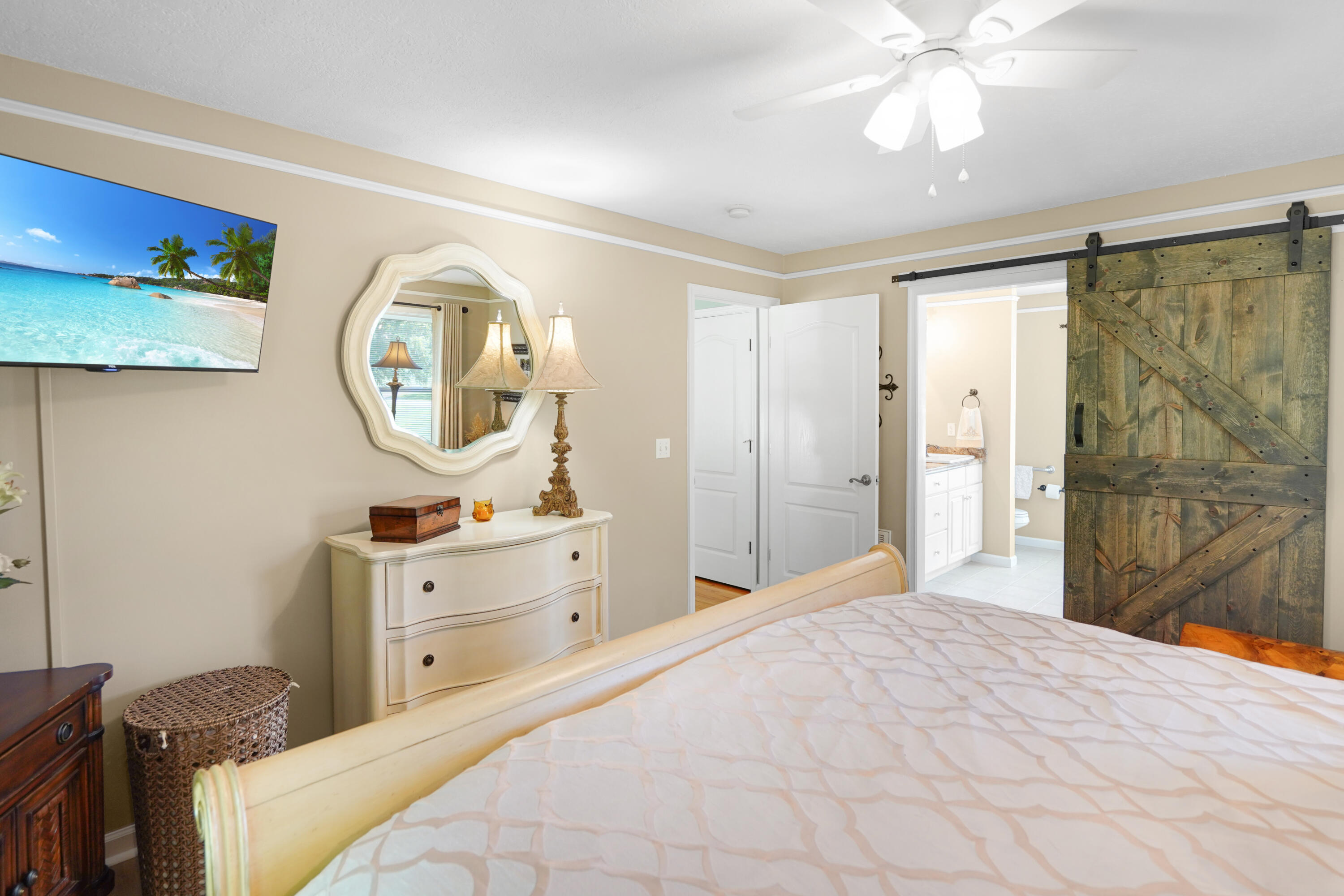 203 Indian Ridge Drive Moneta, VA 24121 - Photo 16 of 67 Primary Bedroom #1