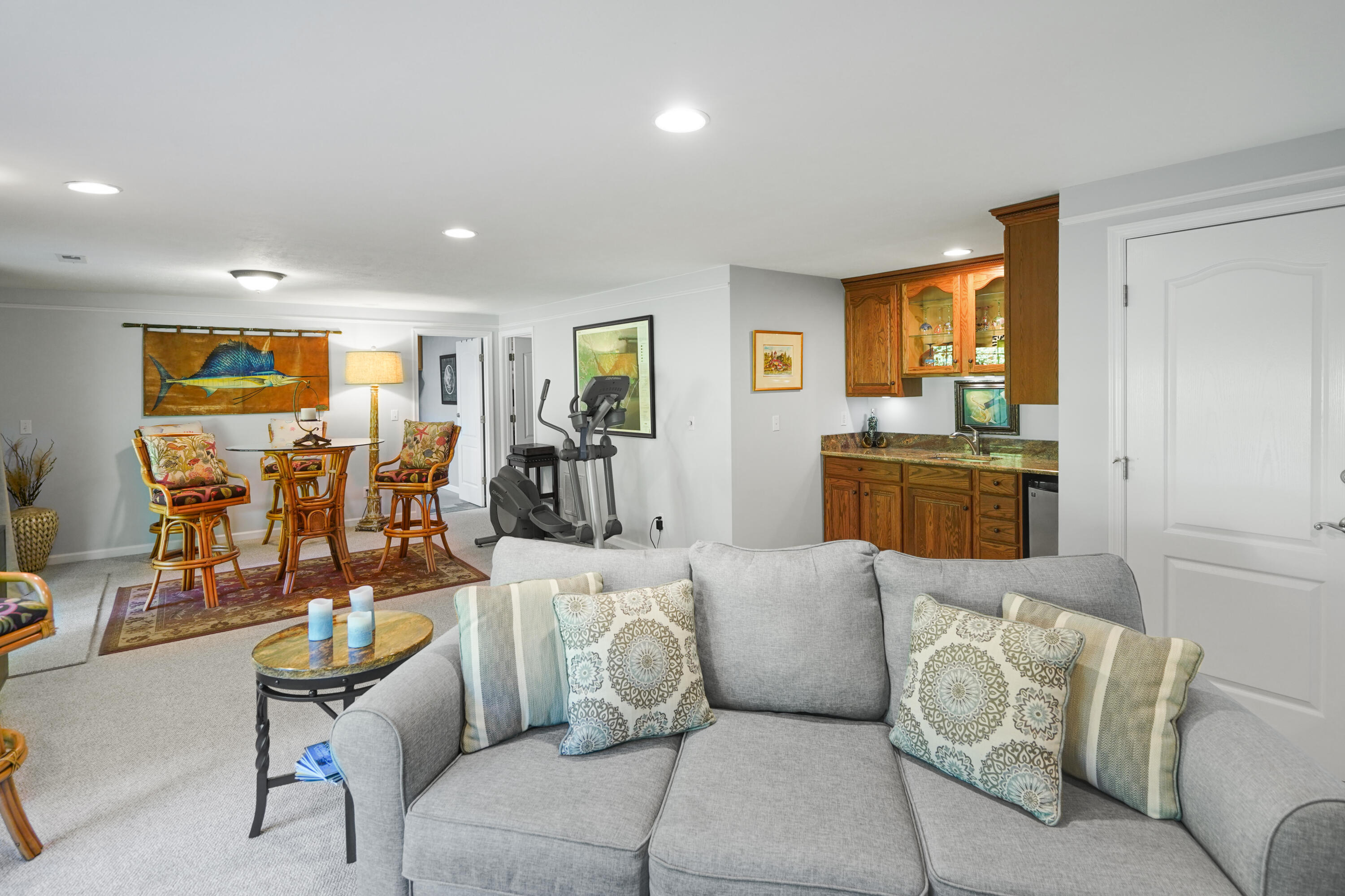 203 Indian Ridge Drive Moneta, VA 24121 - Photo 30 of 67 Living Room