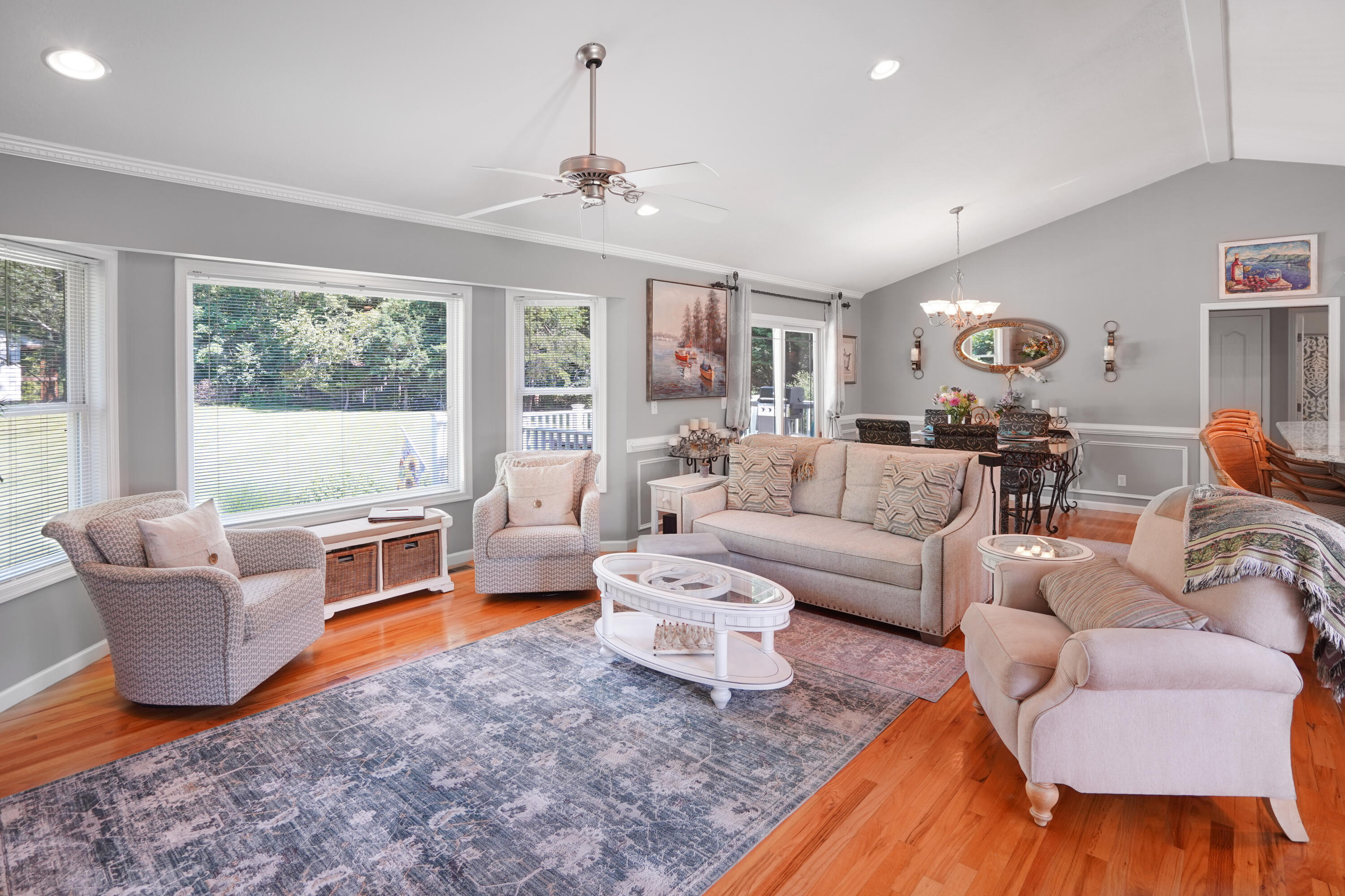 203 Indian Ridge Drive Moneta, VA 24121 - Photo 4 of 67 Great Room