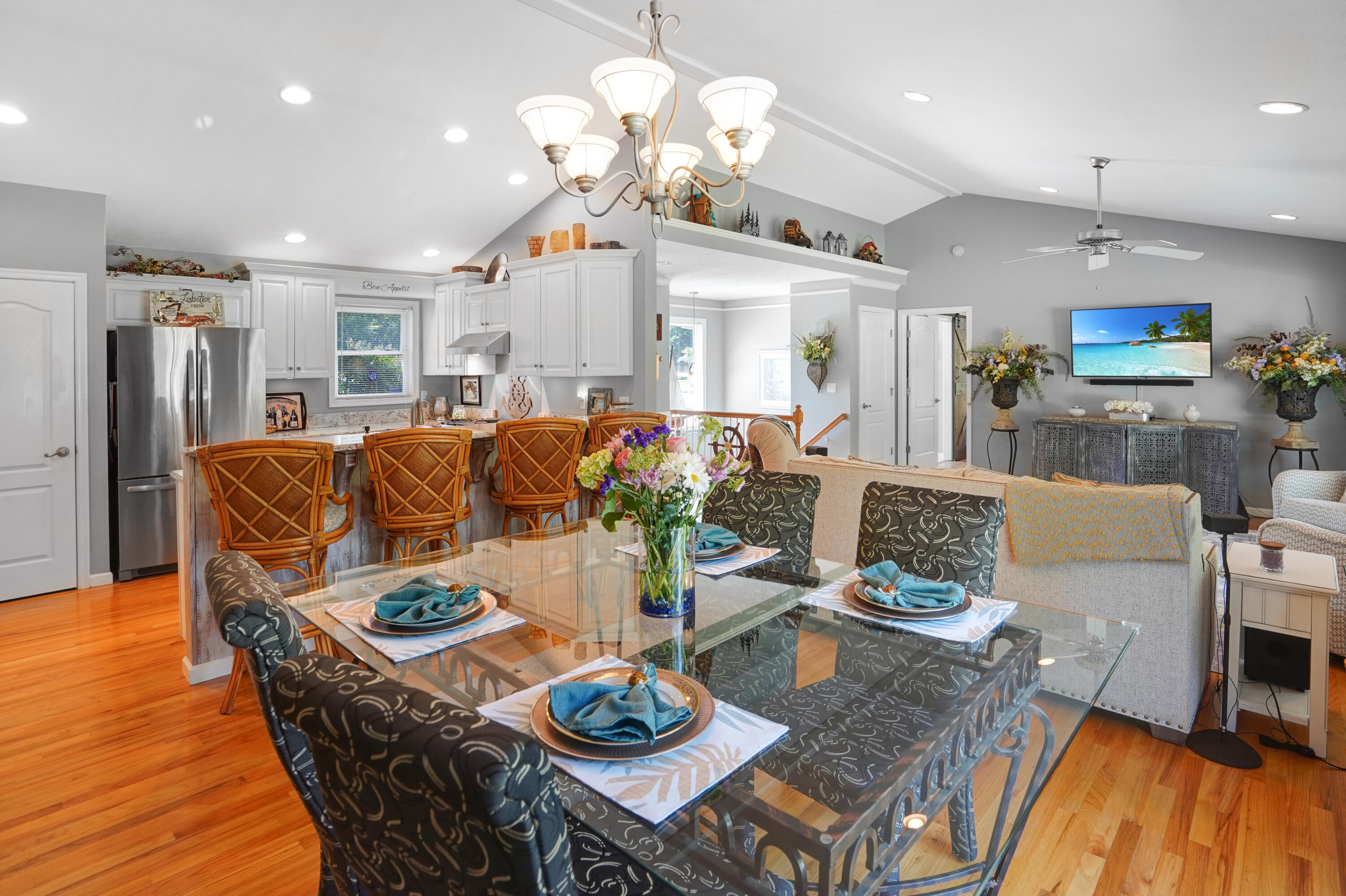 203 Indian Ridge Drive Moneta, VA 24121 - Photo 10 of 67 Dining Area