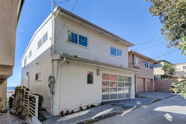 $2,895,000 | 2907 Crest Drive, Manhattan Beach, CA 90266