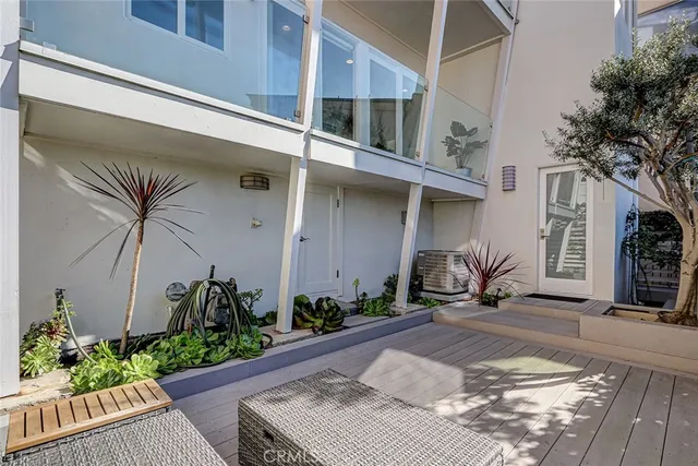 $2,895,000 | 2907 Crest Drive, Manhattan Beach, CA 90266