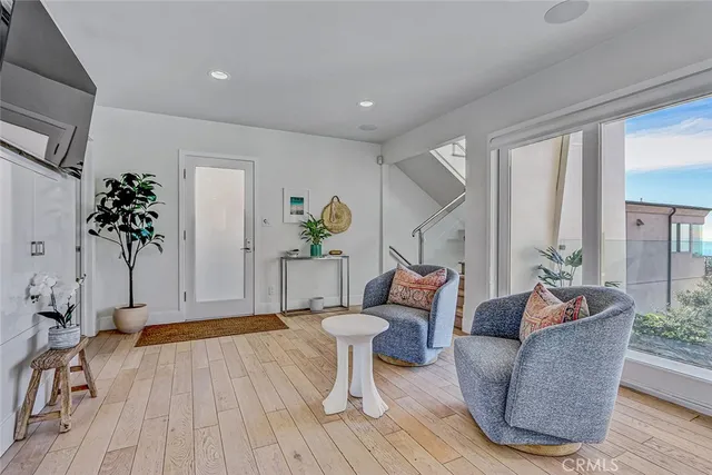 $2,895,000 | 2907 Crest Drive, Manhattan Beach, CA 90266