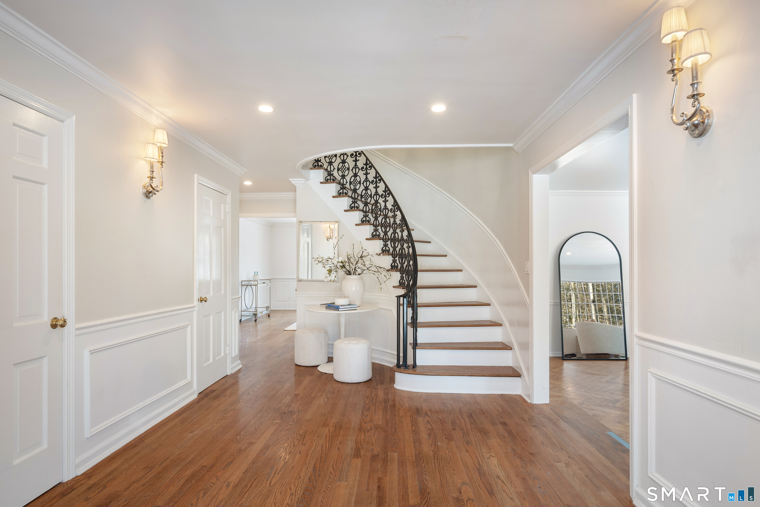 148 Ramhorne Road New Canaan, CT 06840 - Photo 2 of 38