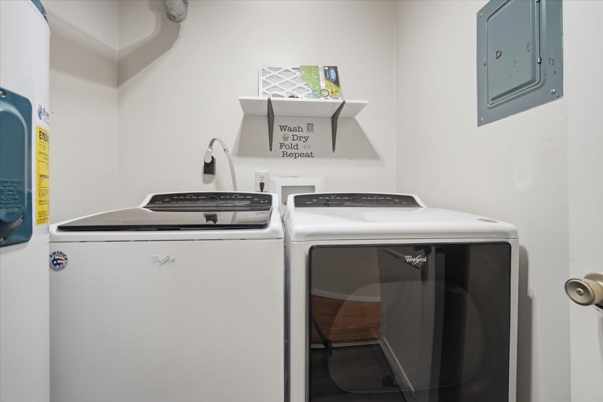 1600 Northbrook Drive, Unit B9 Normal, IL 61761 - Photo 12 of 24 a utility room with dryer and washer