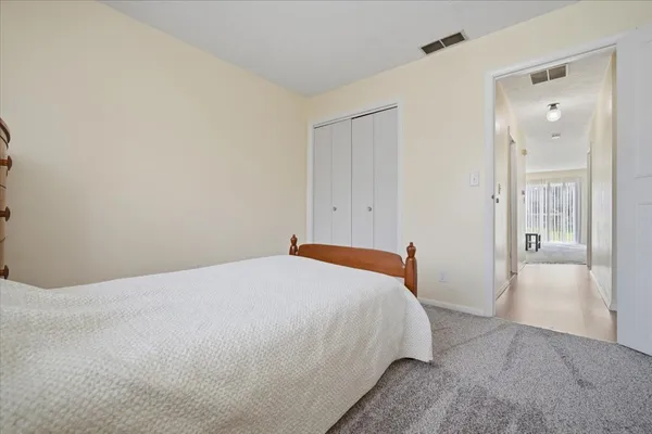$109,900 | 1600 Northbrook Drive, Unit B9, Normal, IL 61761