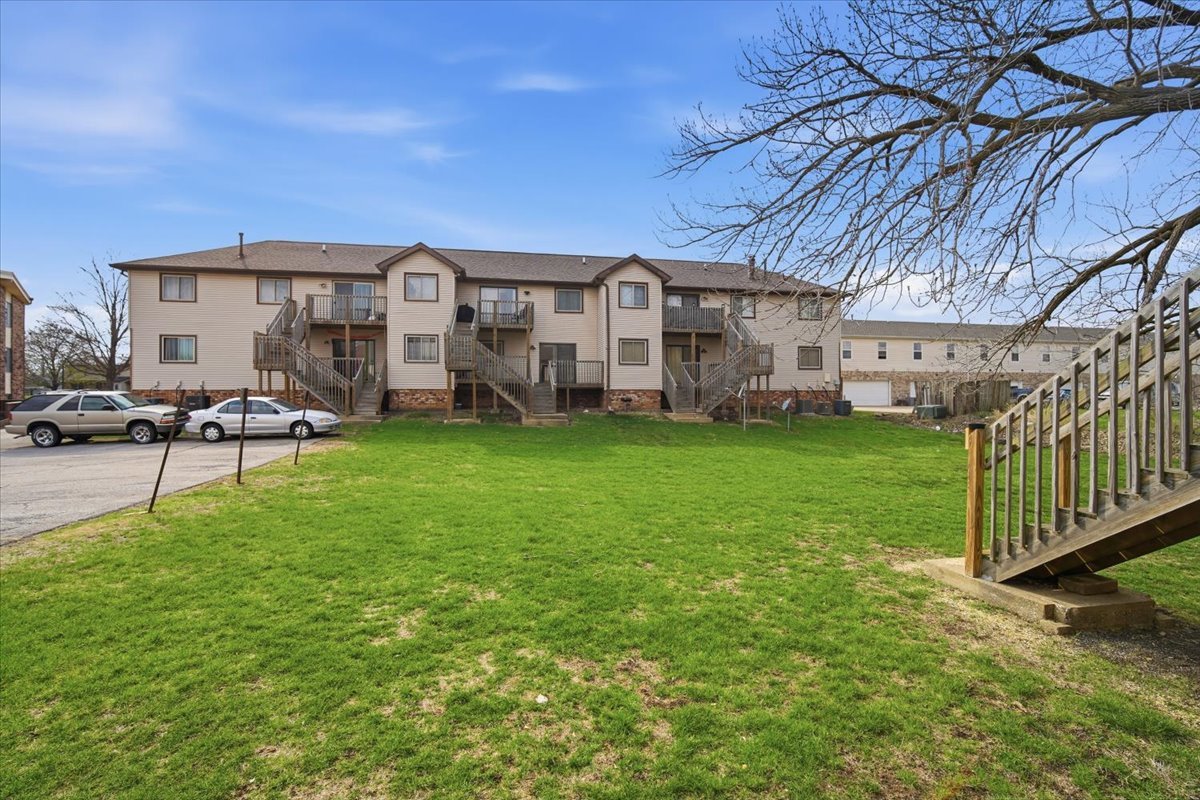 1600 Northbrook Drive, Unit B9 Normal, IL 61761 - Photo 21 of 24