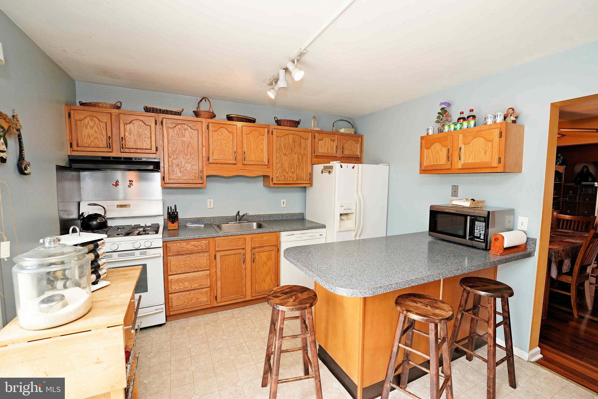 455 Fairfield Road East Windsor, NJ 08520 - Photo 10 of 37 Gallery Image 10