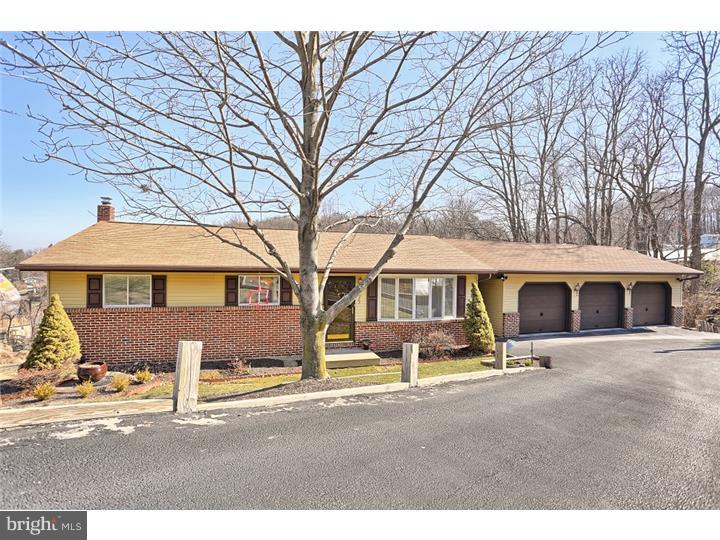 1983 Cedar Top Road Reading, PA 19607 - Photo 1 of 25
