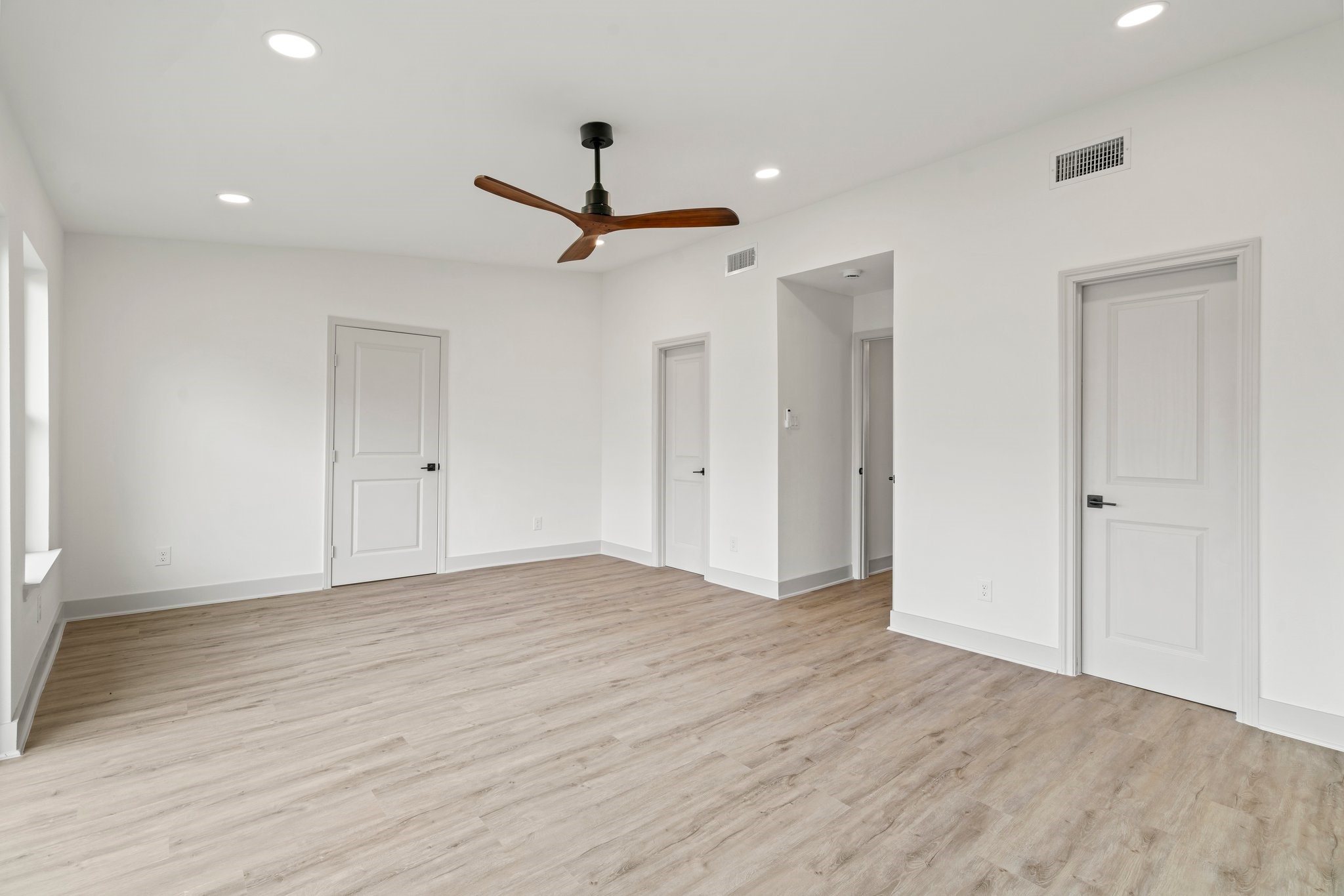1009 Genova Street Houston, TX 77009 - Photo 28 of 36