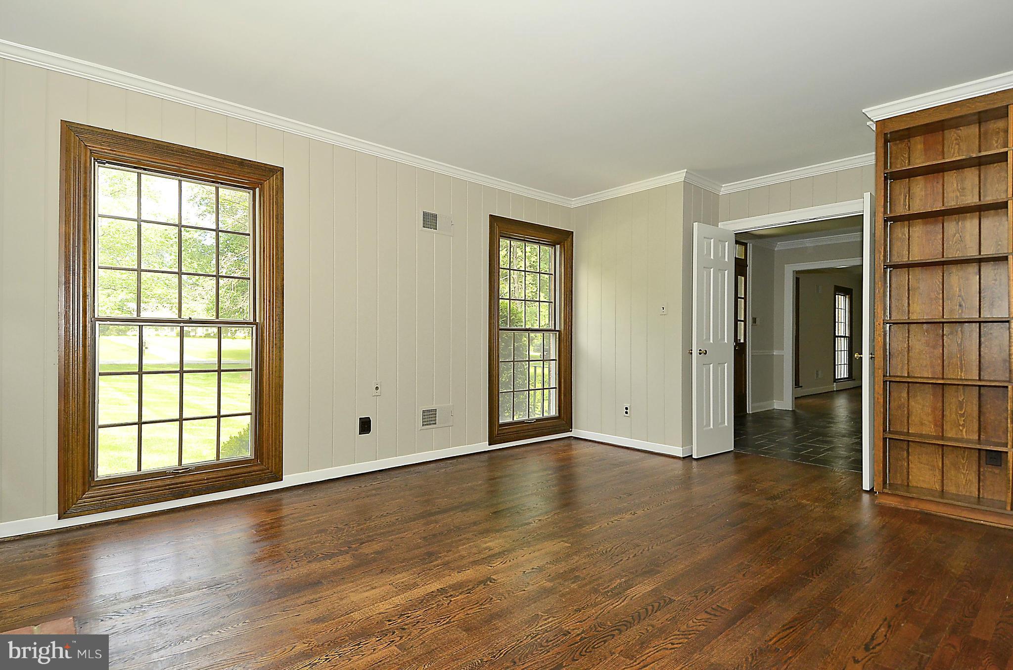 12405 Beall Spring Road Potomac, MD 20854 - Photo 19 of 30 Interior (General)