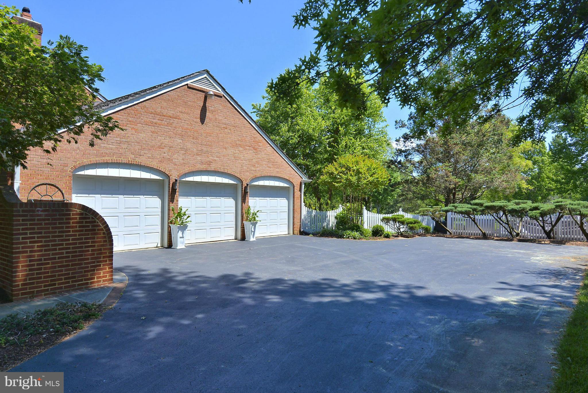 12405 Beall Spring Road Potomac, MD 20854 - Photo 4 of 30 Exterior (General)