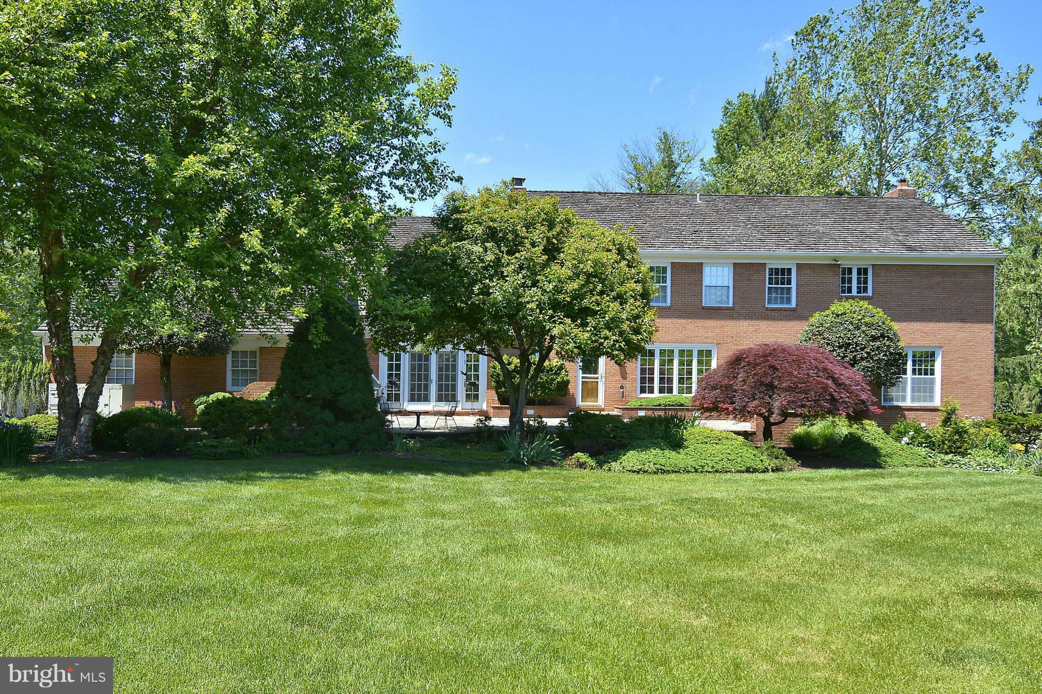 12405 Beall Spring Road Potomac, MD 20854 - Photo 6 of 30 Exterior (Rear)