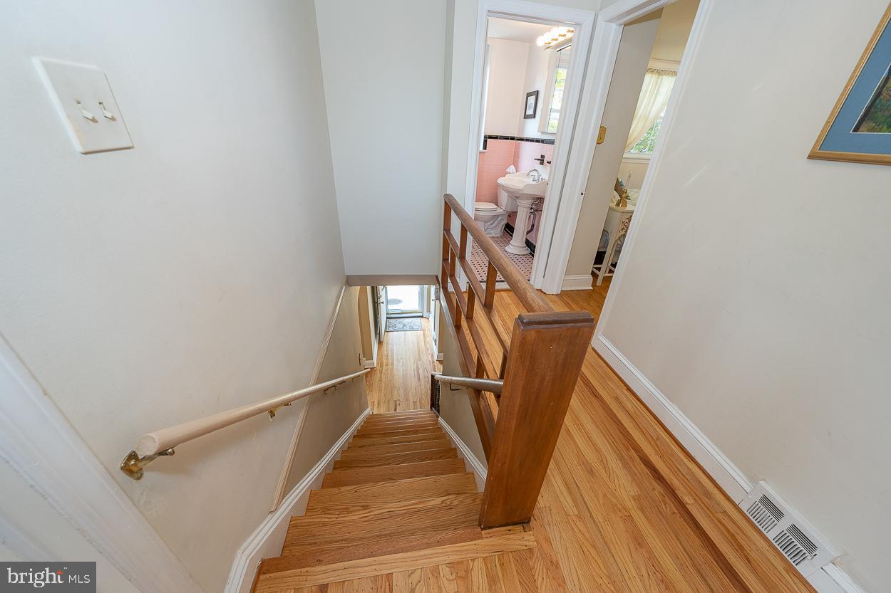 511 Maple Hill Road Havertown, PA 19083 - Photo 22 of 40 Second Floor Stairway