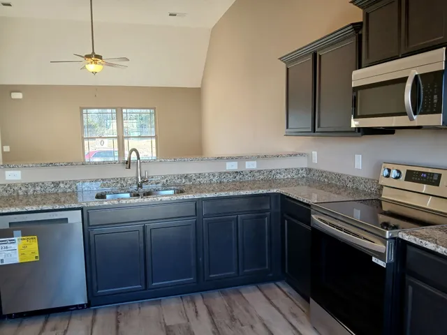 $379,900 | 2914 Vly Farms Drive, Christiana, TN 37037