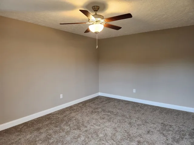 $379,900 | 2914 Vly Farms Drive, Christiana, TN 37037