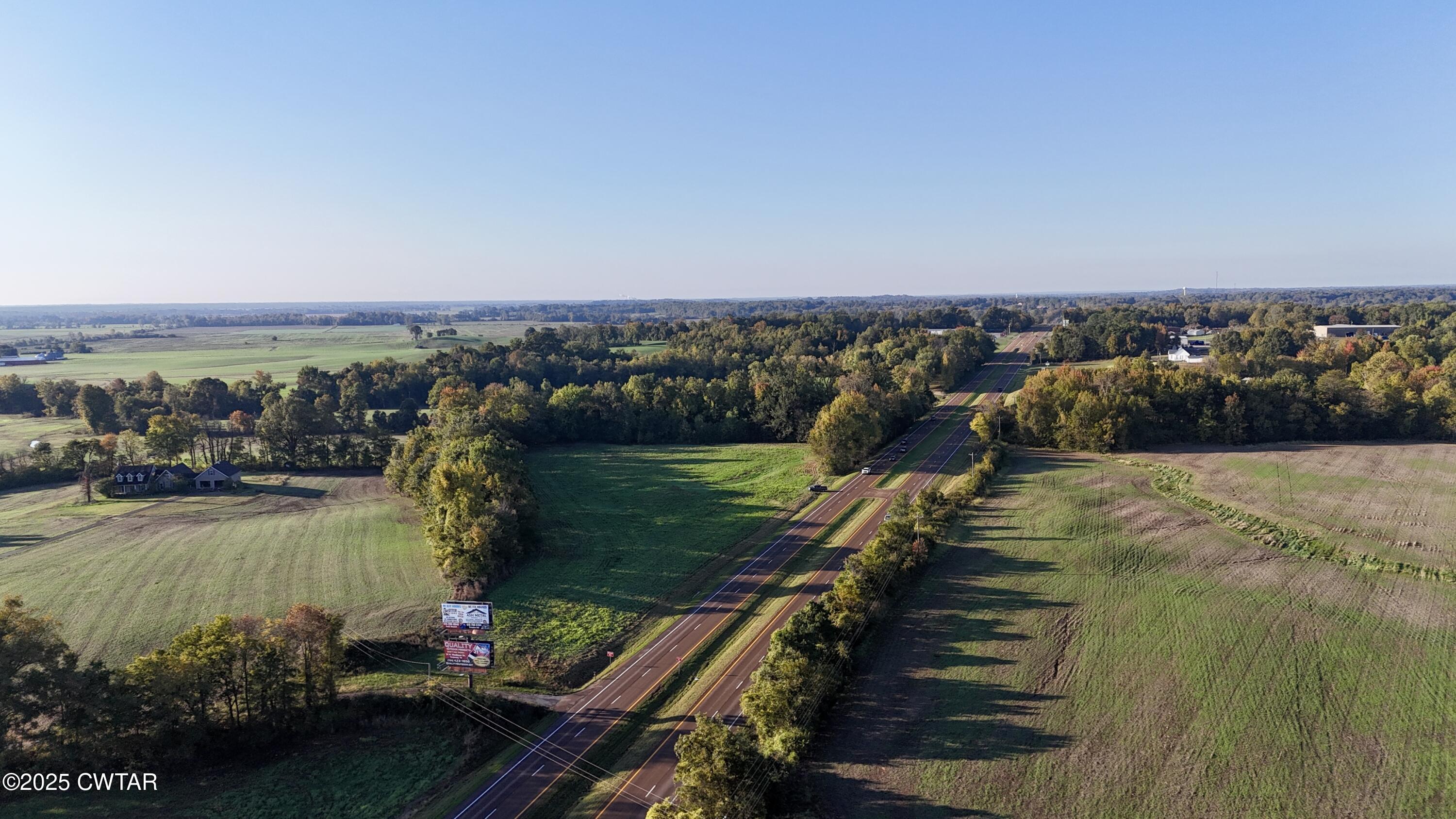 0 Reese Alexander Road Union City, TN 38261 - Photo 4 of 6 a view of a lake with a yard