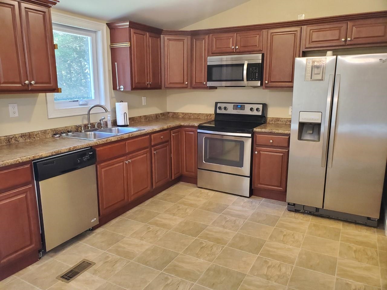44 Mack Hill Road Amherst, NH 03031 - Photo 8 of 29 Gallery Image 8