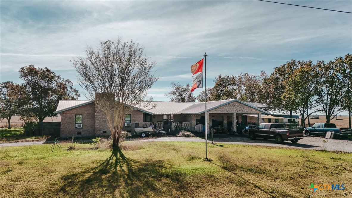 5971 Wood Hi Road Victoria, TX 77905 - Photo 3 of 48