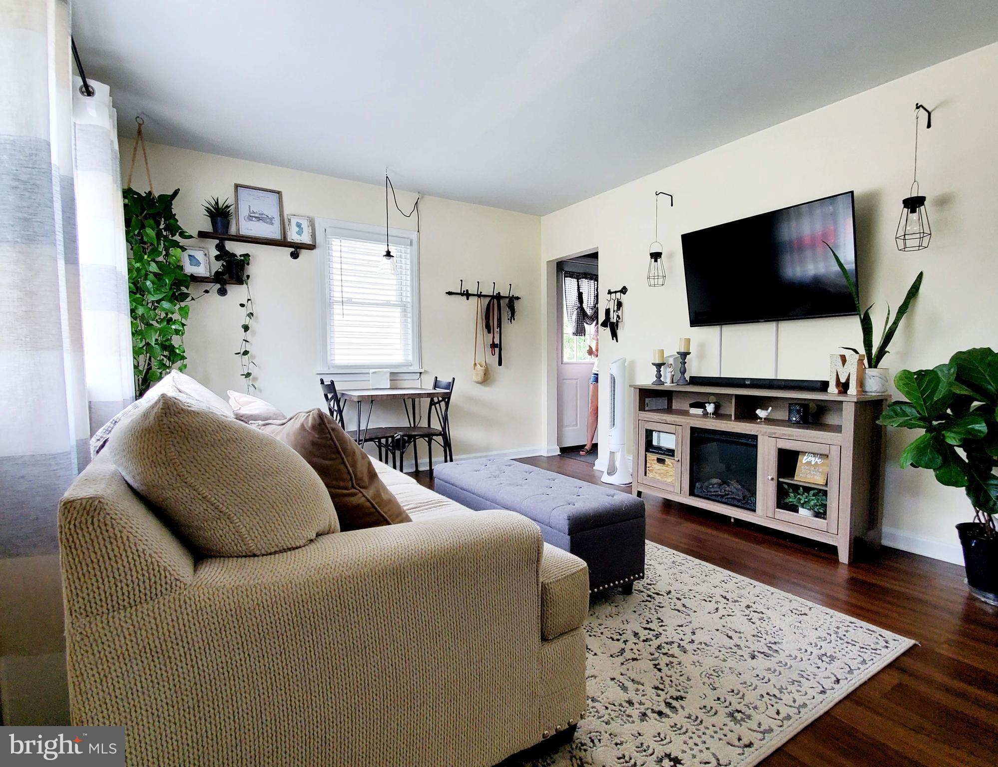 223 Deptford Road Glassboro, NJ 08028 - Photo 6 of 21