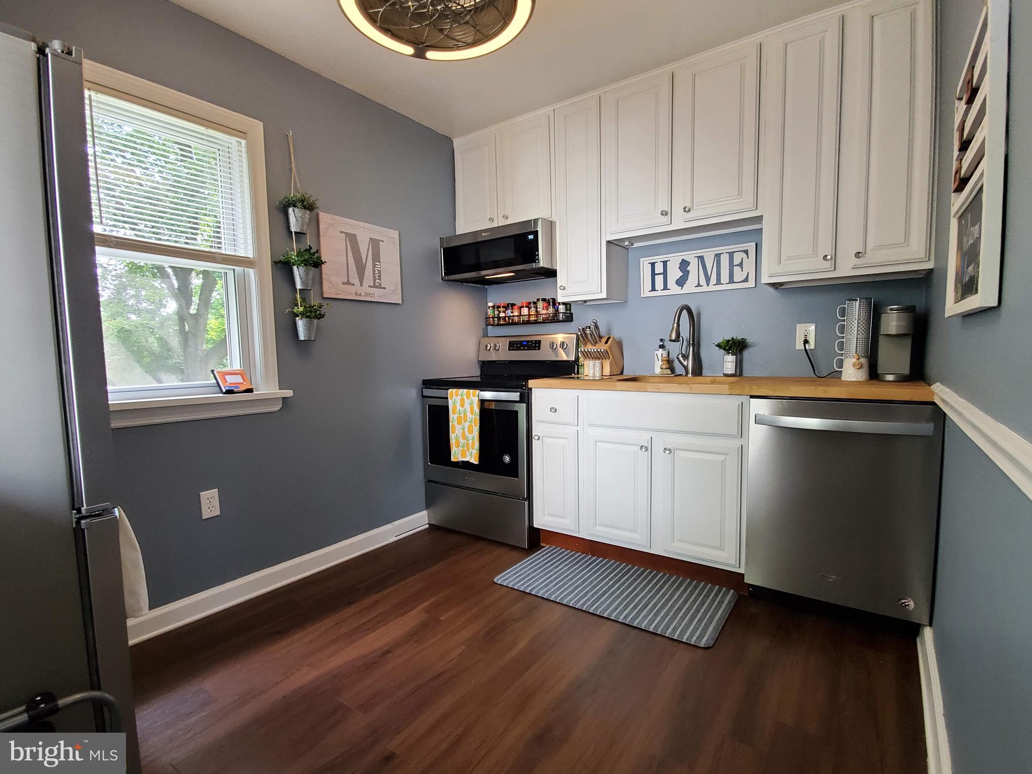 223 Deptford Road Glassboro, NJ 08028 - Photo 7 of 21