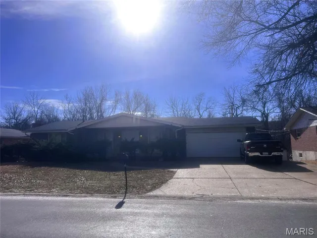 $1,850 | 2026 Claudine Drive, St. Louis, MO 63138