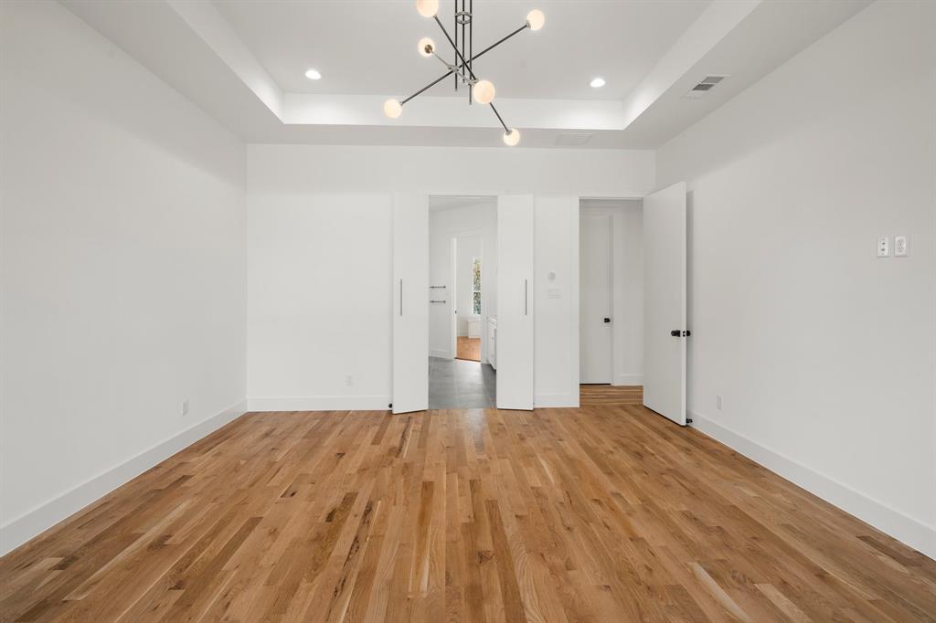 3253 Jubilee Trail Dallas, TX 75229 - Photo 15 of 31 Master bathroom