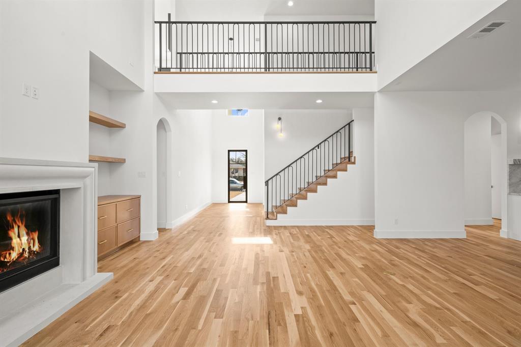 3253 Jubilee Trail Dallas, TX 75229 - Photo 4 of 31