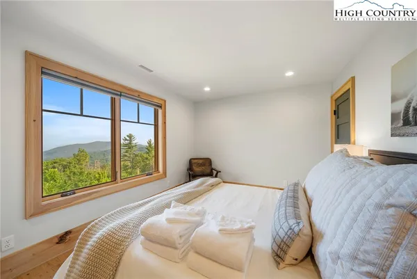 $1,850,000 | 68 Fernwood Trail, Elk Park, NC 28622